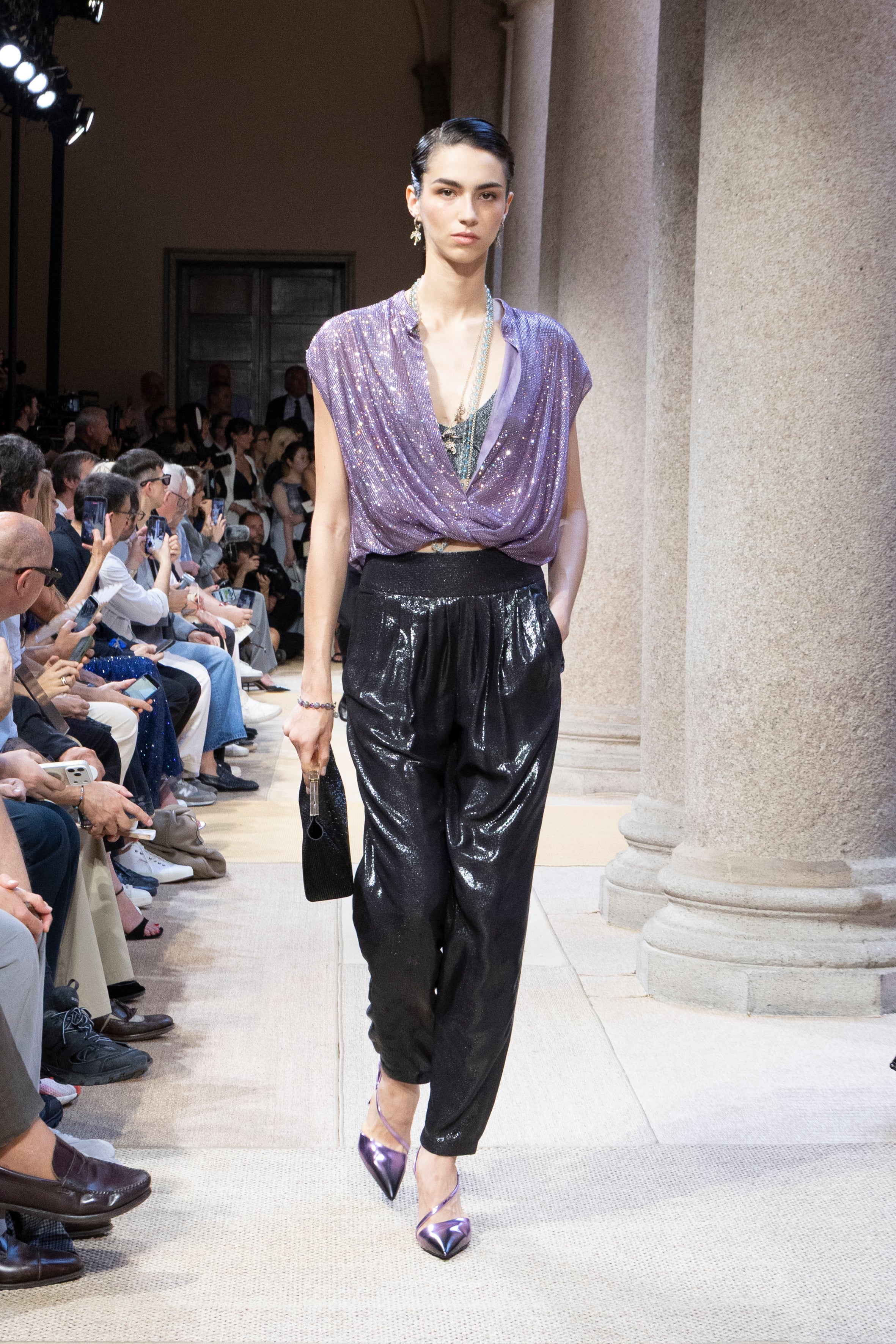 من مجموعة أزياء GIORGIO ARMANI ربيع/صيف 2027