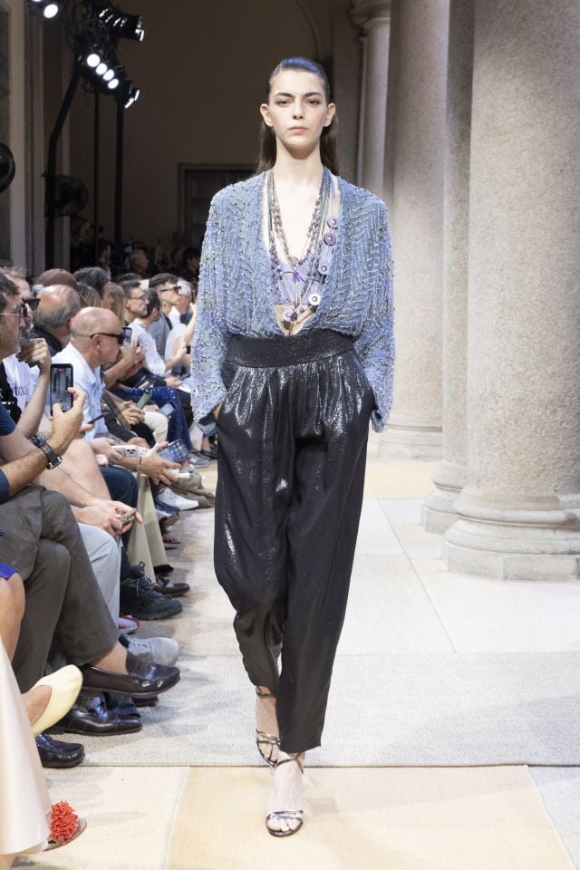 من مجموعة أزياء GIORGIO ARMANI ربيع/صيف 2027