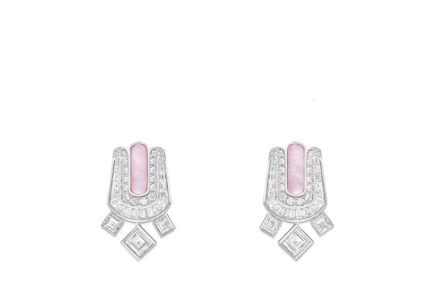 أقراط من مجموعة Colours of Extraleganza من Piaget
