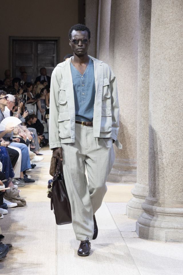 من مجموعة أزياء GIORGIO ARMANI ربيع/صيف 2027