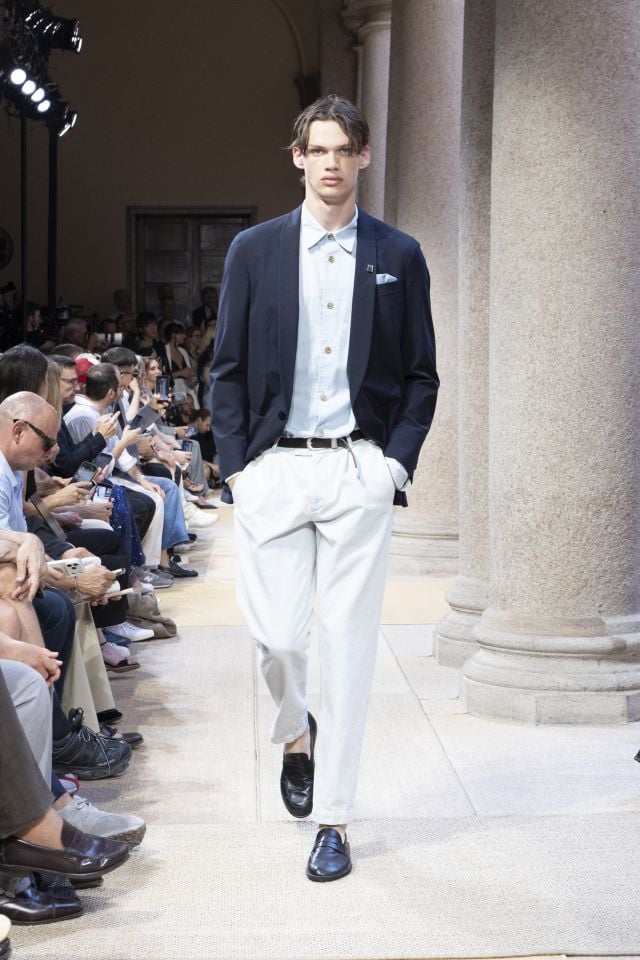 من مجموعة أزياء GIORGIO ARMANI ربيع/صيف 2027