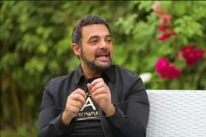 عمرو محمود ياسين يتحدث للمرة الأولى عن أصعب مرحلة في حياته (فيديو)
