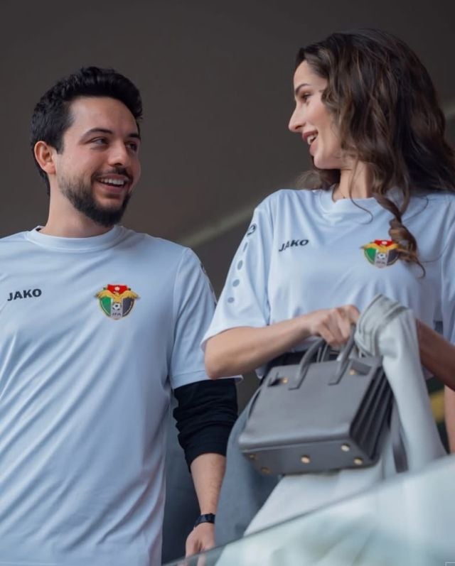الأميرة رجوة تنسق الإكسسوارات الفاخرة مع الاطلالات الرياضية 