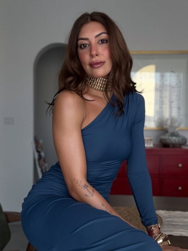 ميرنا الهلباوي تعتمد موضة المكياج البرونزي