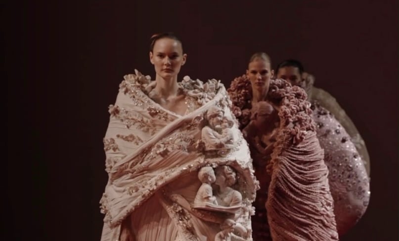 مانيش مالهوترا الأزياء الراقية خريف وشتاء 2026 - 2027 Manish Malhotra مانيش مالهوترا الأزياء الراقية خريف وشتاء 2026 - 2027 Manish Malhotra