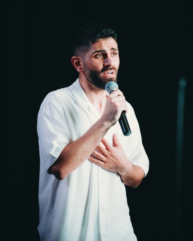 الفنان اللبناني رالف دبغي