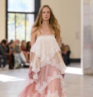 Power Through Style الموضة بين التمكين والحرية