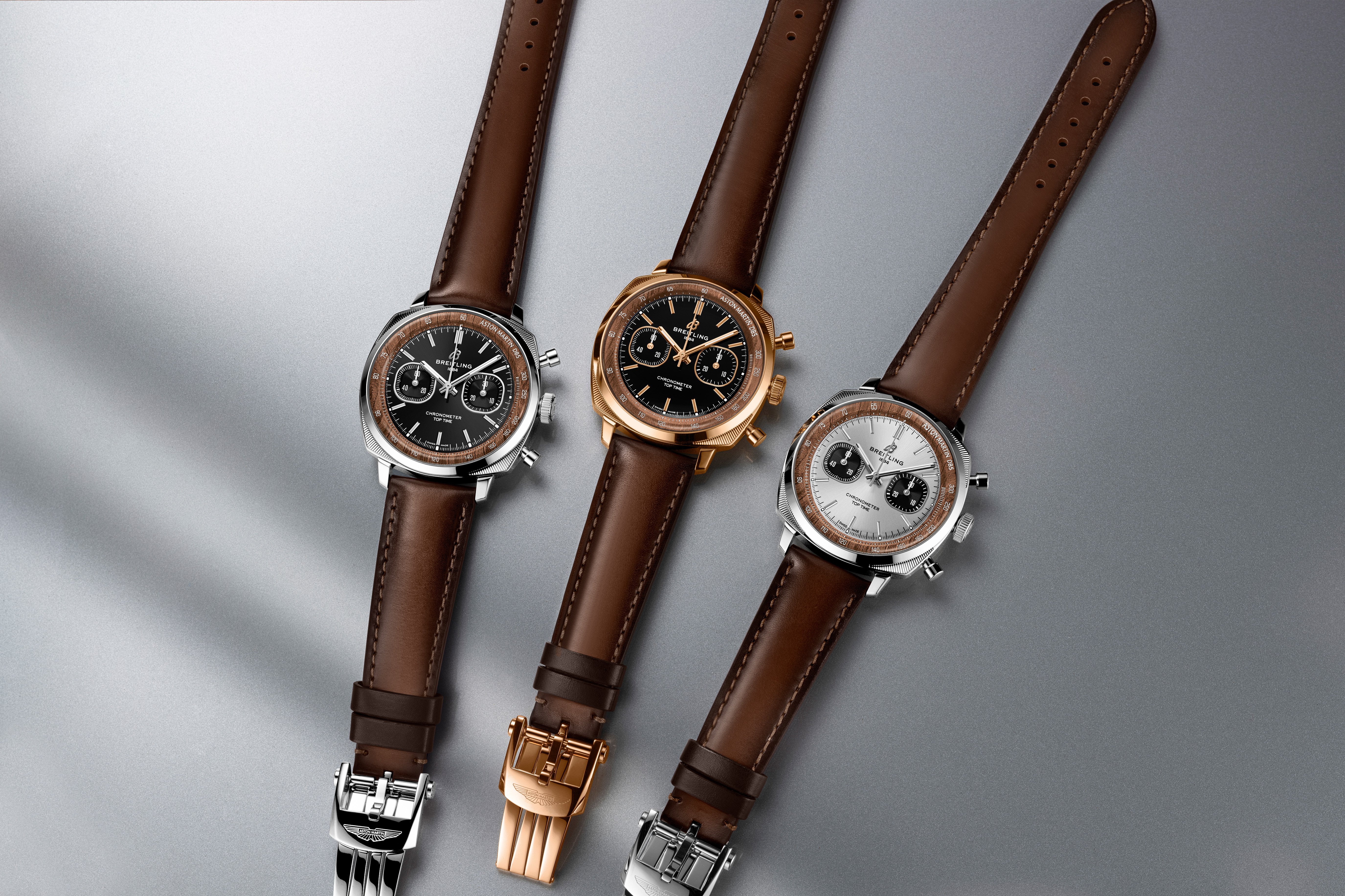 مجموعة ساعات Breitling Top Time B01 Chronograph 41 بإلهام من Aston Martin DB5 مجموعة ساعات Breitling Top Time B01 Chronograph 41 بإلهام من Aston Martin DB5