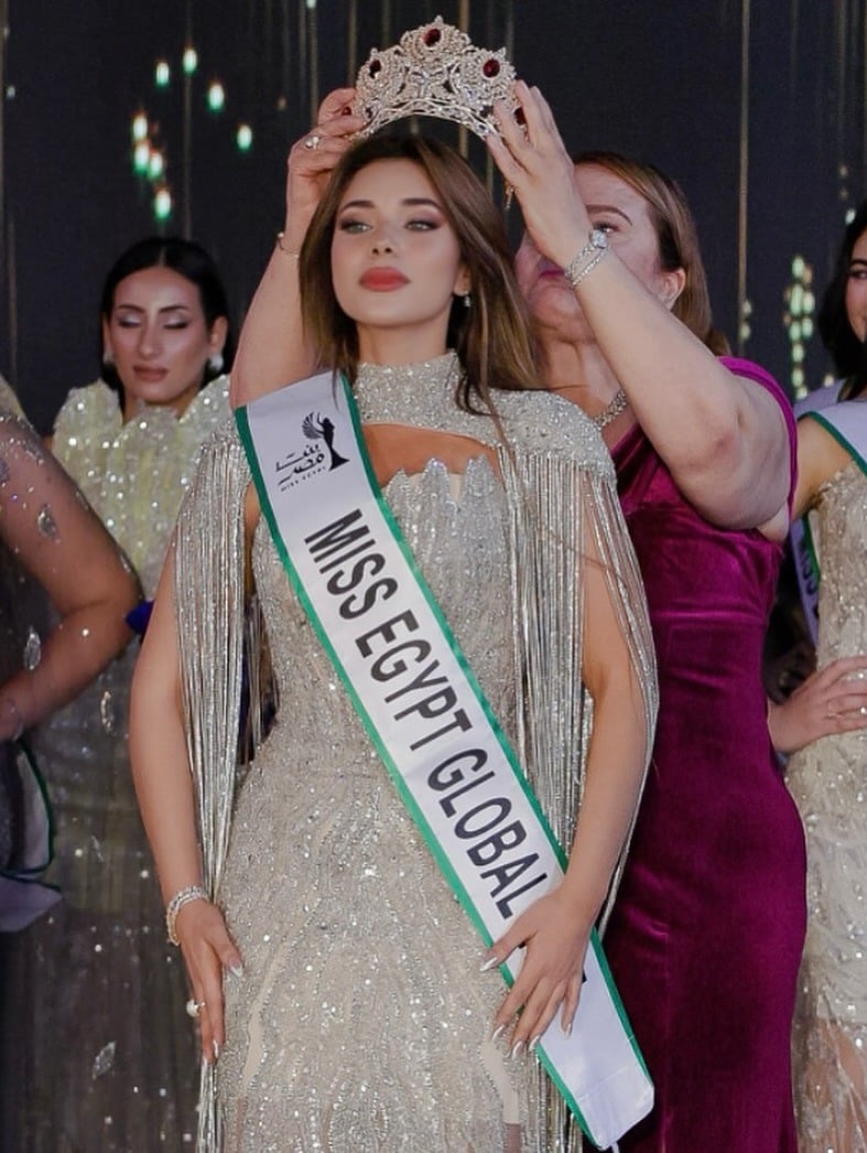 إيريني يسري إيريني يسري