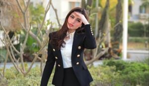 ياسمين عز ترد على إشادة ياسين بونو بميسي في مباراته أمام مصر (فيديو)