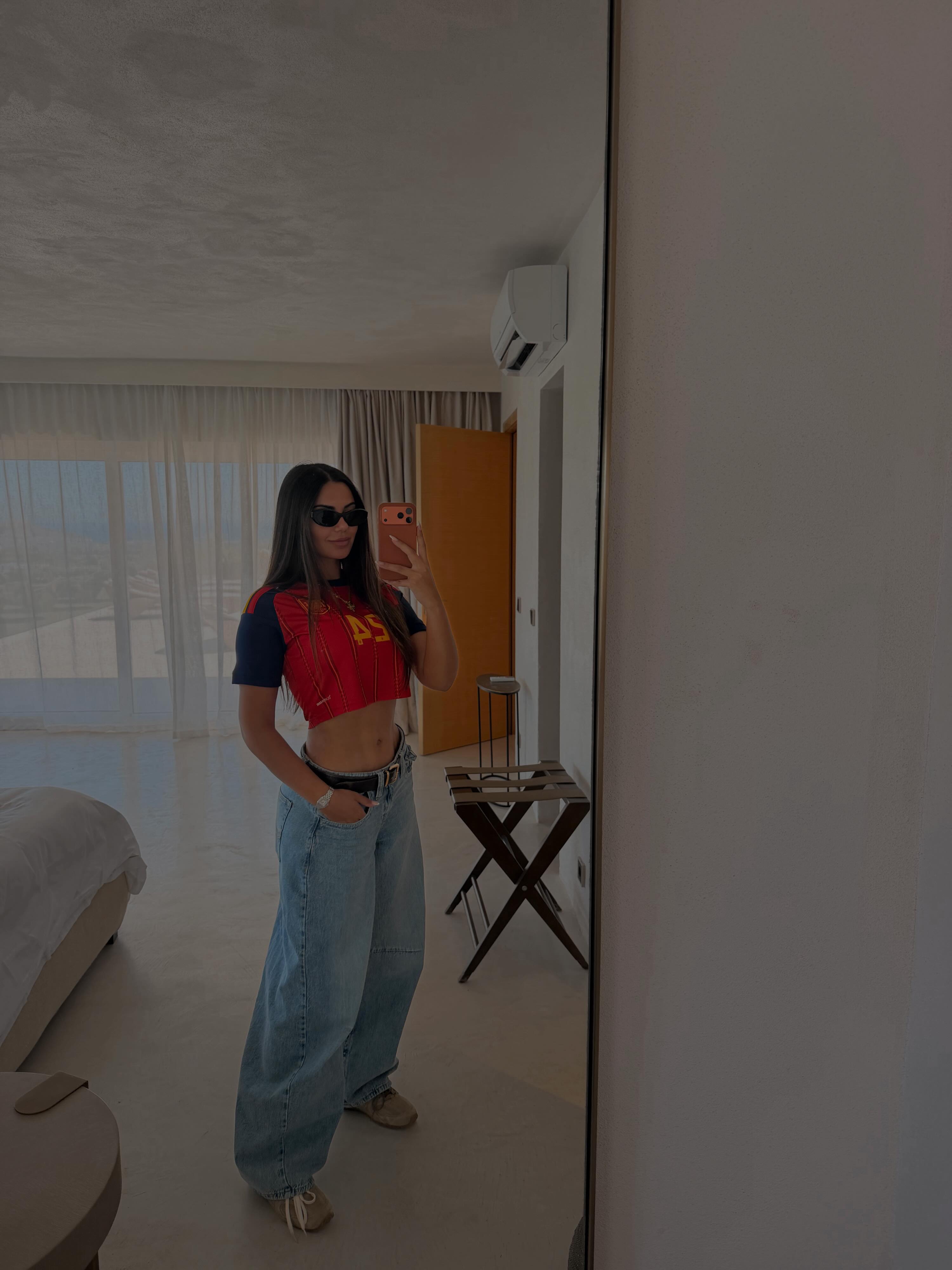 كلوديا رودريغز زوجة مارك كوكوريلا