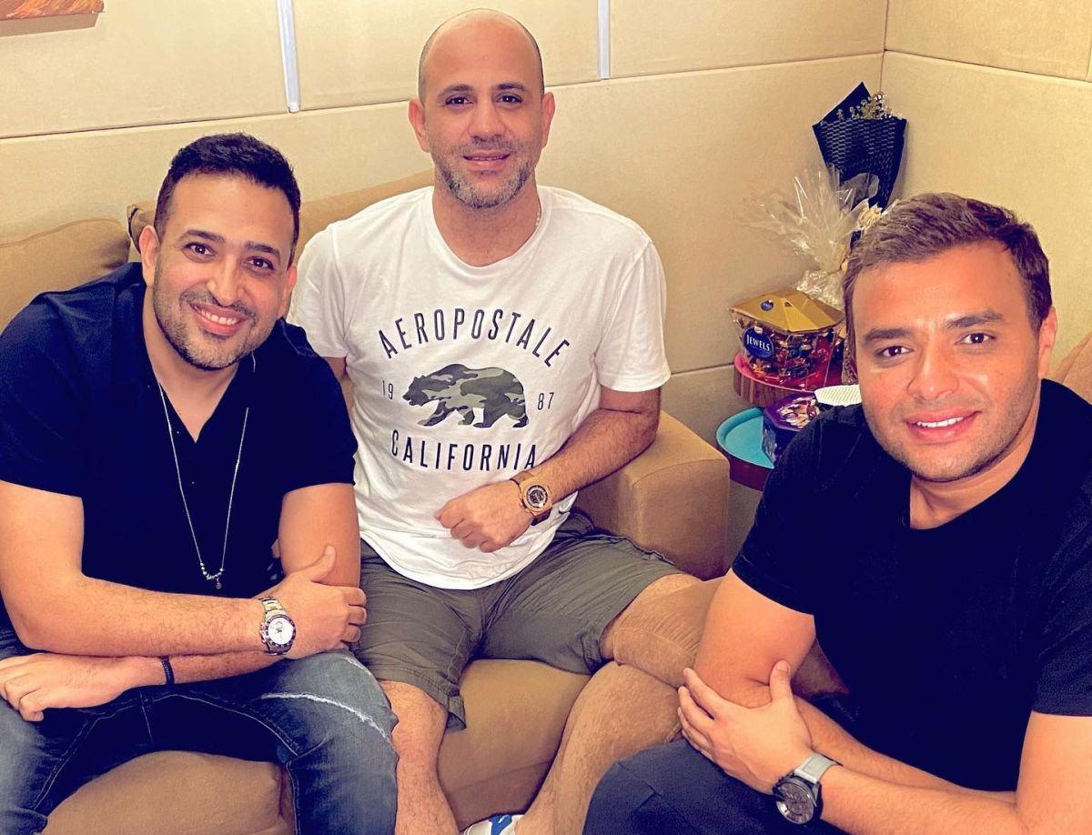 رامي صبري يطرح سؤالاً غريباً عن عمرو دياب وتامر حسين يجيب (فيديو)