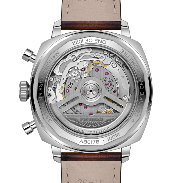 ساعة Top Time B01 Chronograph 41 Tribute to Aston Martin DB5 تعكس روح السرعة والتصميم الكلاسيكي