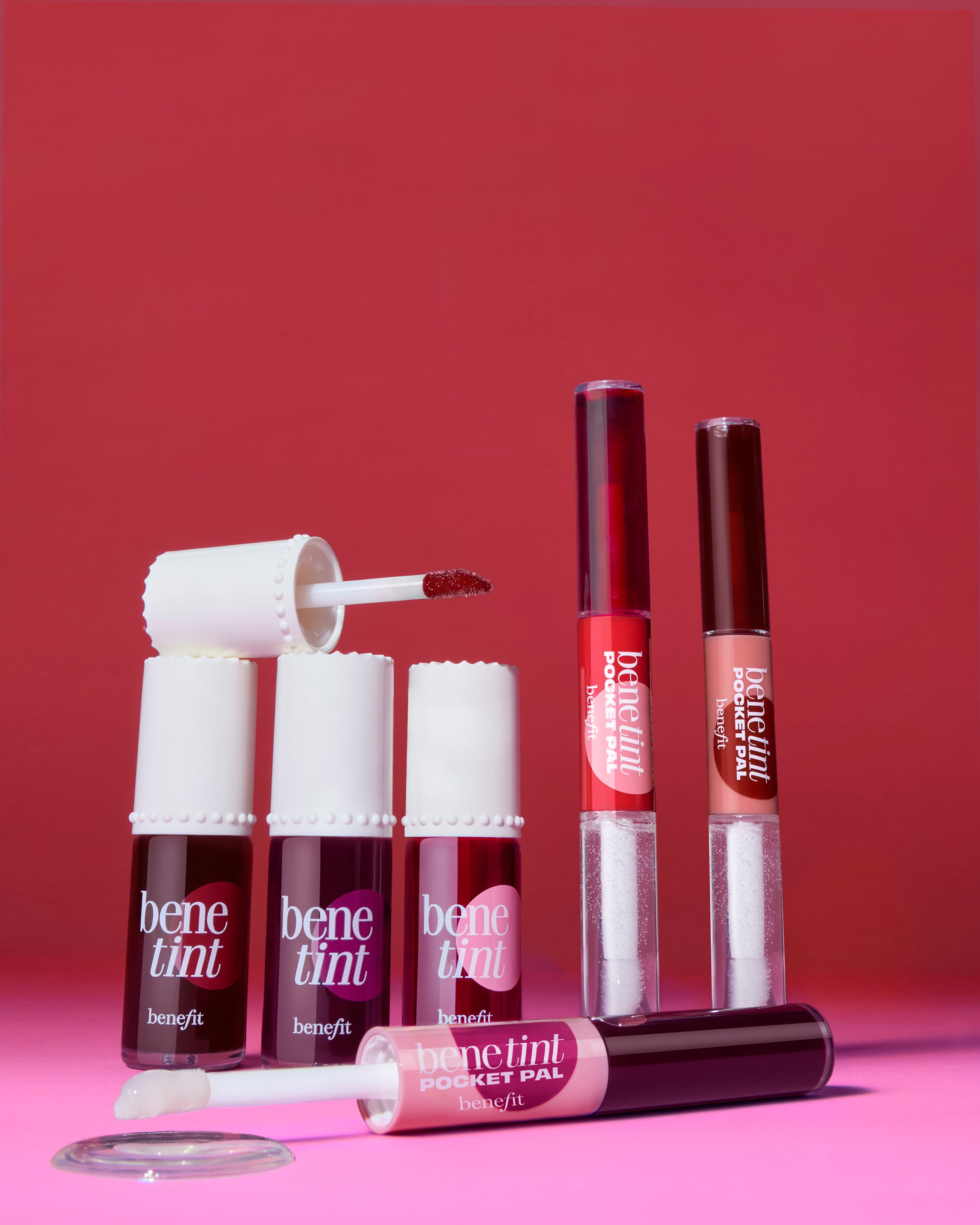 تشكيلة منتجات Pocket Pal من Benefit Cosmetics تشكيلة منتجات Pocket Pal من Benefit Cosmetics