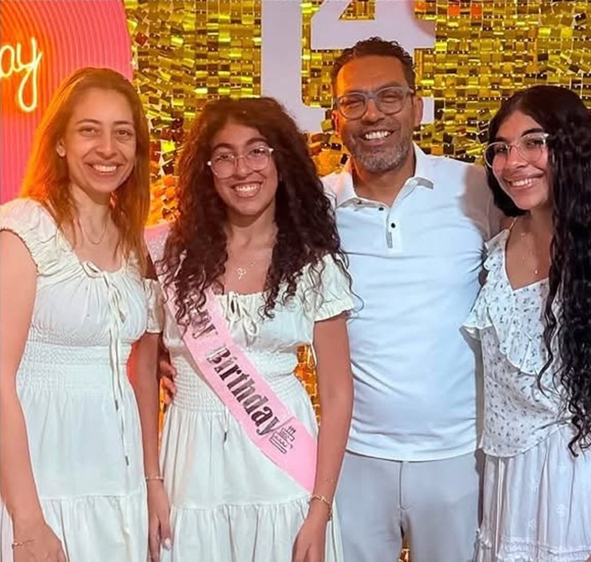 الأسرة ضحية طمع صديق الأب