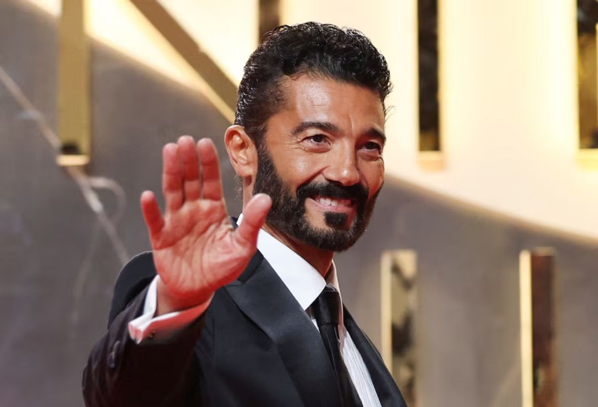 خالد النبوي يشعل مواقع التواصل بإظهار مهارته في اللعب بالكرة (فيديو)