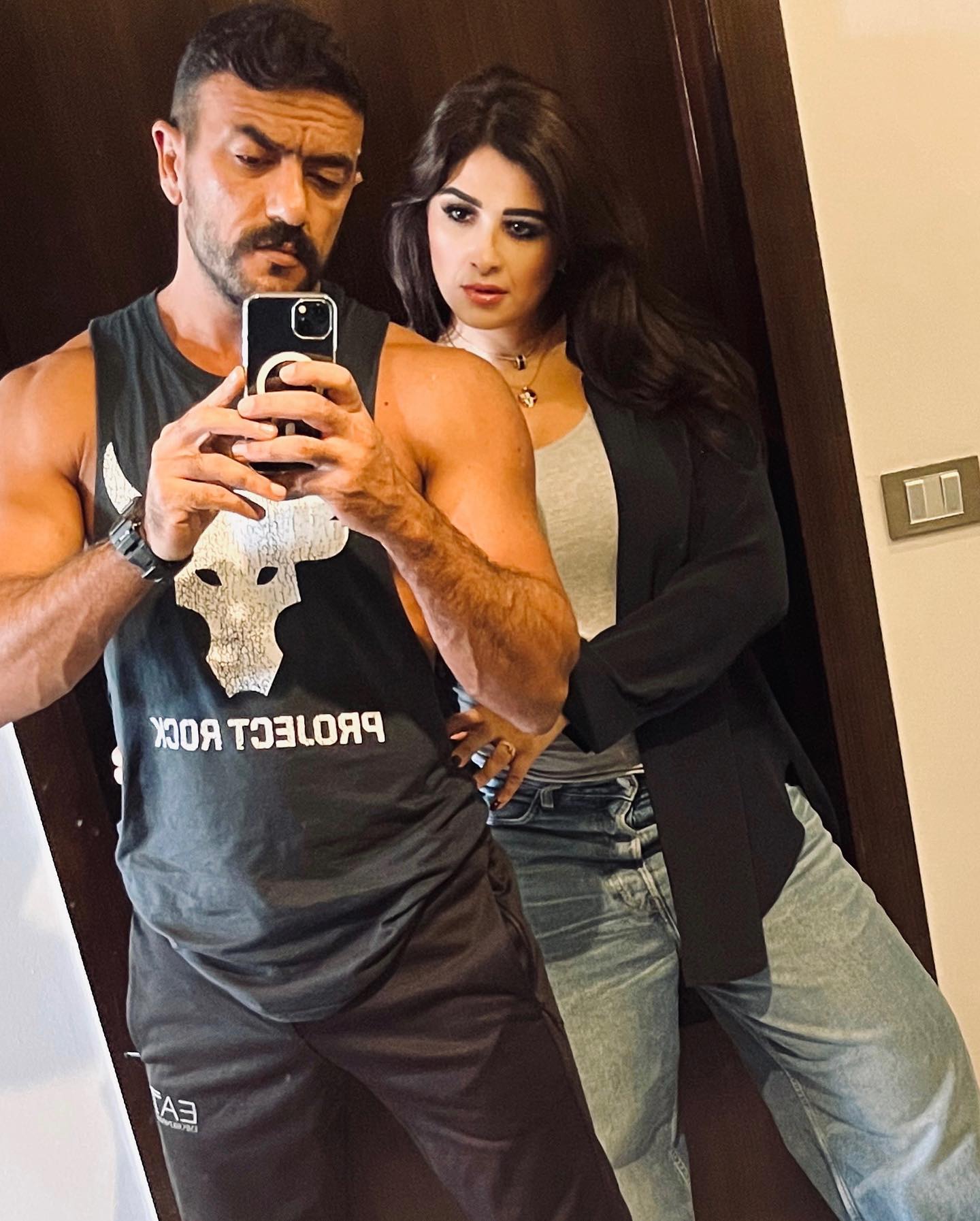 ياسمين عبد العزيز وأحمد العوضي