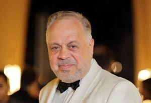  أشرف زكي يتدخل في أزمة أحمد العوضي ومحمد إمام بسبب إيرادات السينما 