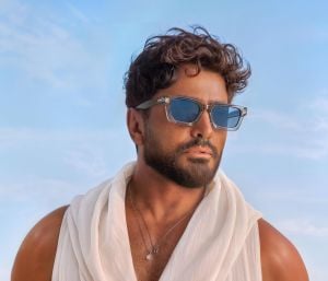  تامر حسني يشعل المنافسة مع عمرو دياب في موسم الصيف الغنائي بهذا الفعل