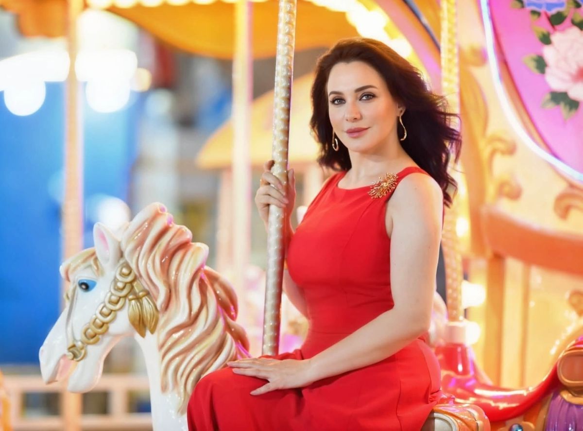 سلاف فواخرجي تكشف عن أجمل محطات حياتها وعلاقتها بنجليها