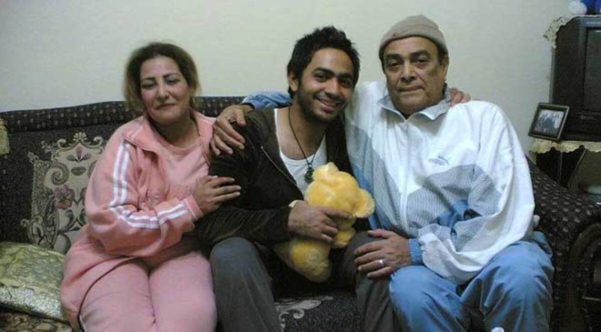 وفاة والد تامر حسني الفنان حسني شريف بعد صراع مع المرض