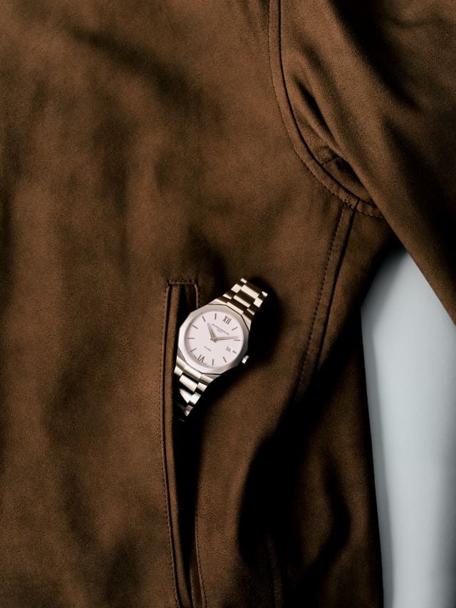ساعة Baume & Mercier Riviera بتصميم يجمع بين الأناقة الرياضية والطابع العصري