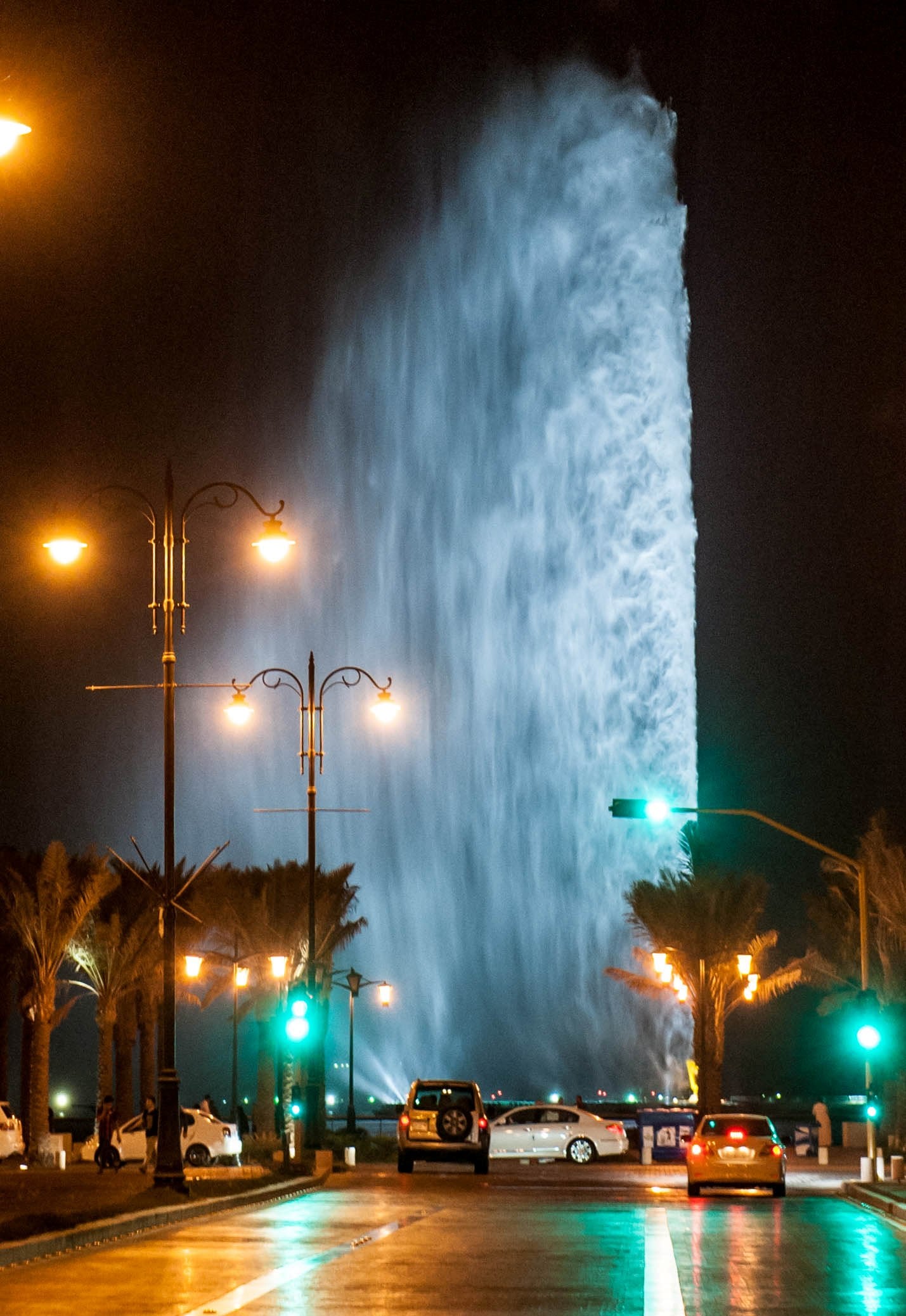 في كل زاوية من جدة حكاية، وفي كل معلم ذكرى من الماضي في كل زاوية من جدة حكاية، وفي كل معلم ذكرى من الماضي