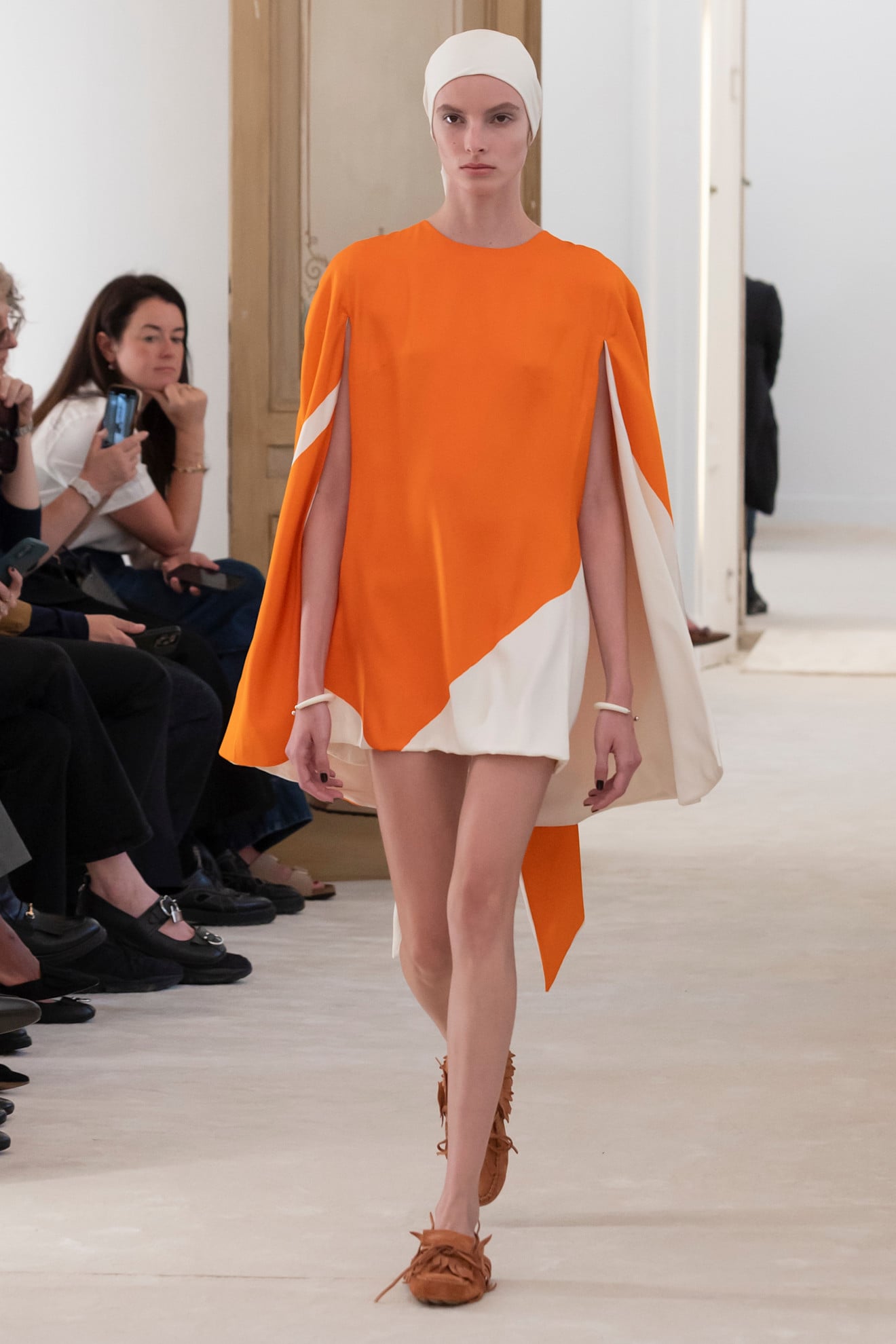 ألبيرتا فيريتي ربيع وصيف 2026 Alberta Ferretti ألبيرتا فيريتي ربيع وصيف 2026 Alberta Ferretti