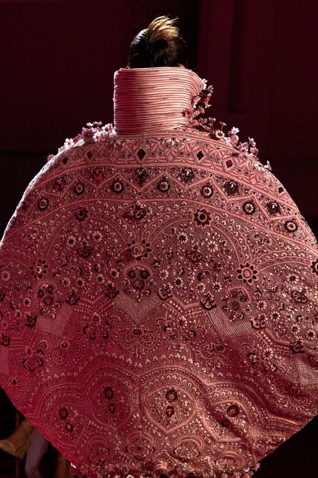 من مجموعة أزياء  Manish Malhotra للأزياء الراقية خريف 2026
