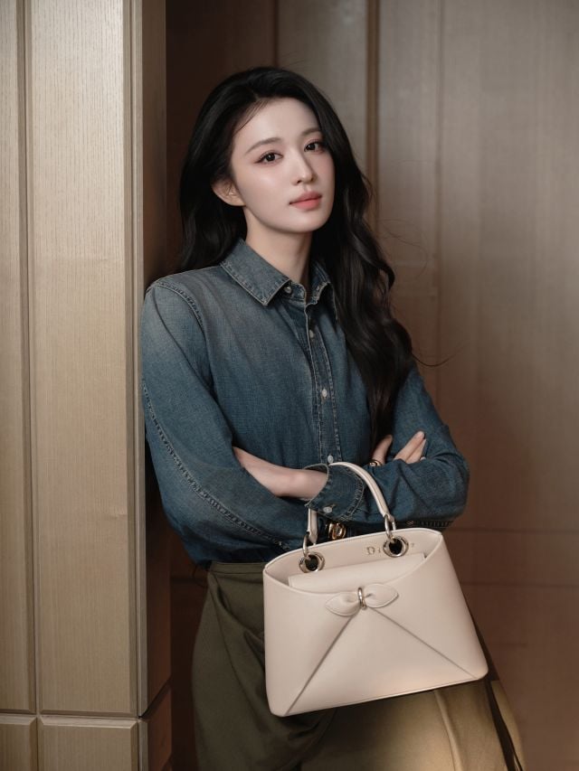 WANG CHURAN 