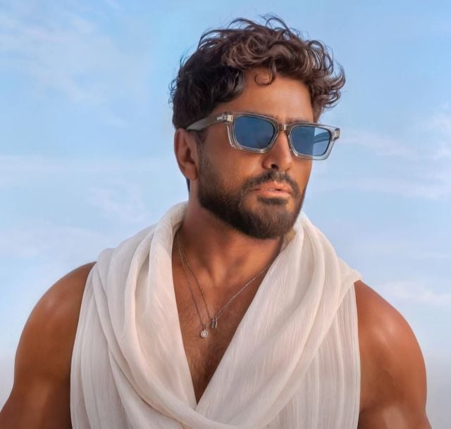 الفنان تامر حسني