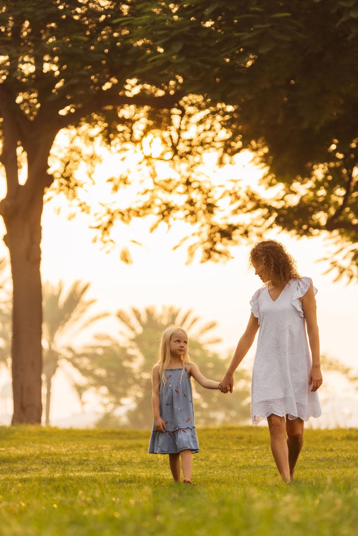 عبارات عن الام.. أجمل كلمات الحب والامتنان للأم