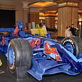 الإماراتية  دانة المزروعي