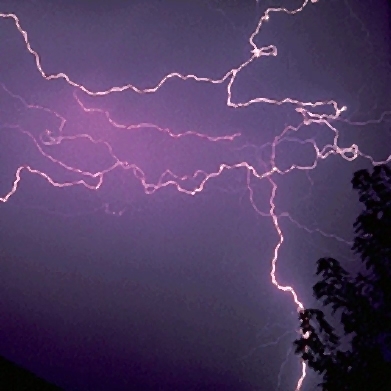 لعبة الإيهام