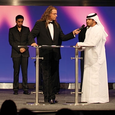 إماراتي يفوز بجائزة دولية