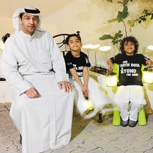 عائلة إماراتية تتحدّى استهلاك الطاقة