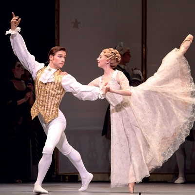 مهرجانات بيت الدين 2012 تنسجم وأمزجة الجمهور المختلفة