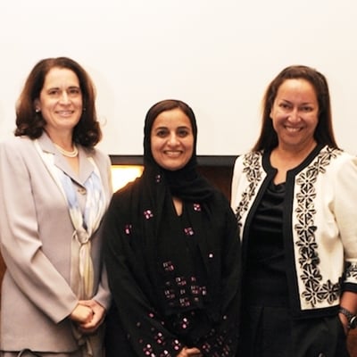 الشيخة لبنى القاسمي تلقي الكلمة الرئيسية