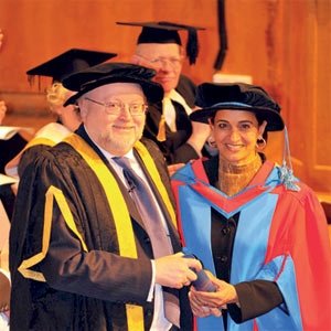 دكتوراه فخرية للشيخة لبنى القاسمي 