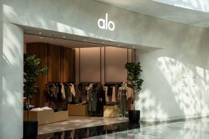 ALO تفتتح متجرين جديدين في دبي هيلز ومول الإمارات