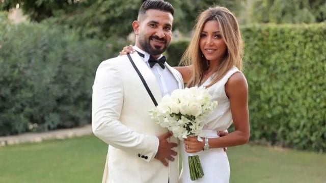 أحمد سعد مع زوجته
