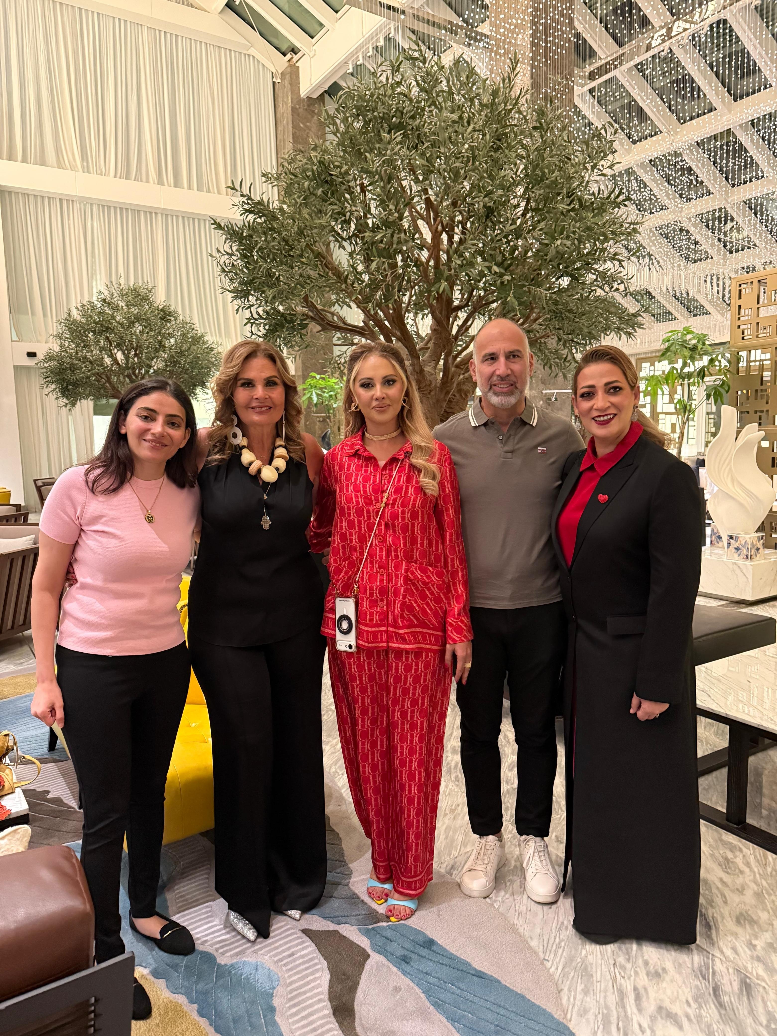 يسرا توضح أسباب غياب درة عن العرض الخاص لفيلم الست لما يسرا توضح أسباب غياب درة عن العرض الخاص لفيلم الست لما