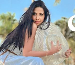 ياسمين جمال تكشف سبب قلة أعمالها الفنية