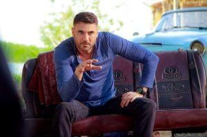  أحمد عز يغيّر جلده الفني ويقدّم مفاجأة في فيلمه الجديد
