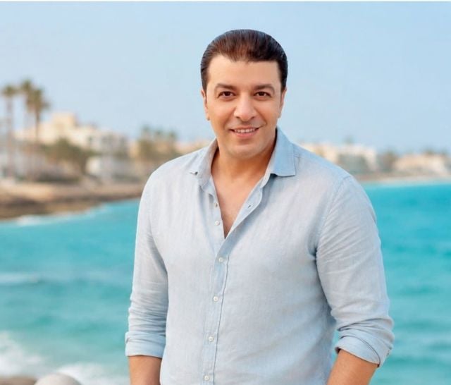 مصطفى كامل يهاجم طارق الشناوي بعد انتقادات غنائه في الساحل (فيديو)