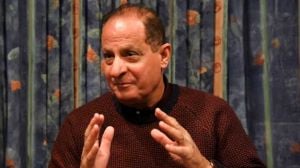 هاني مهنا في العناية المركزة بعد أزمة صحية طارئة وزوجته تكشف التفاصيل