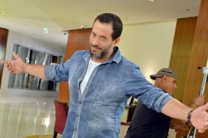 عمرو أديب يمنع ماجد المصري من التعدي على رامز جلال في حفل شاهد (فيديو)