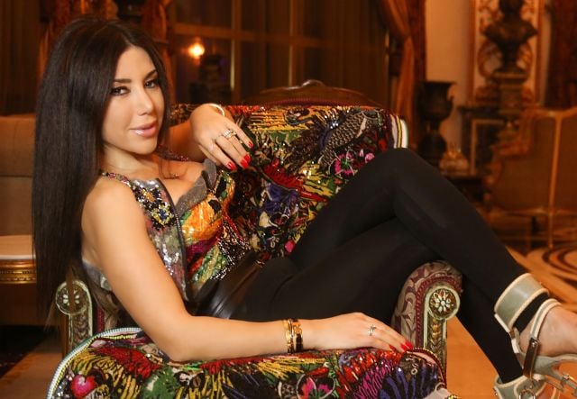 صعقة كهربائية تنهي حياة زوج لورا خليل في غانا.. وداليدا خليل تنعاه