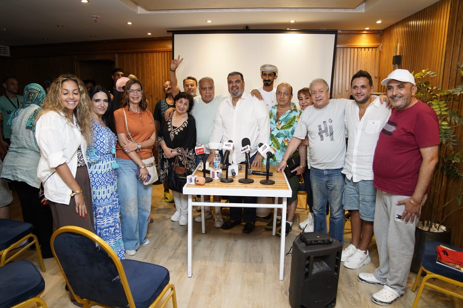 جانب من حضور ندوة أحمد فتحي جانب من حضور ندوة أحمد فتحي