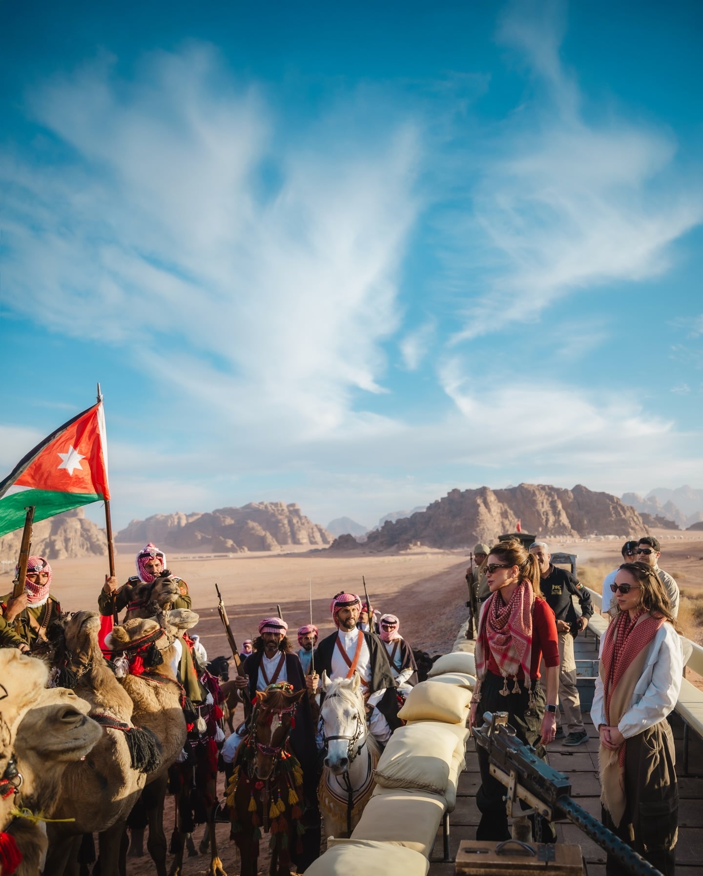 الملكة رانيا في وادي رم.. لقاءات مع العاملين في السياحة الملكة رانيا في وادي رم.. لقاءات مع العاملين في السياحة